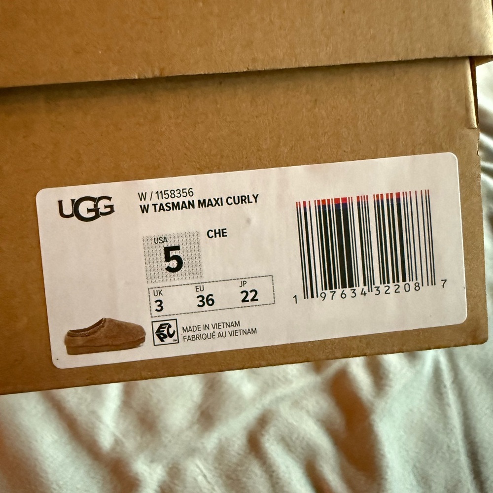 UGG Tasman Maxi Curly Shearling Slipper New in Box - Picture 5 of 10